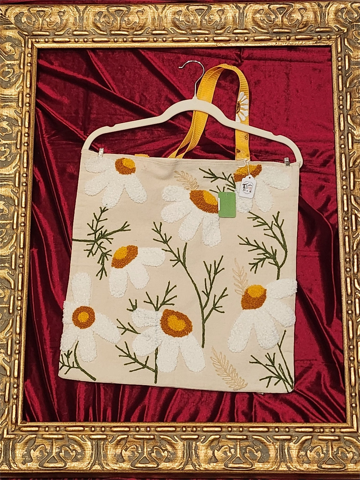 Puffed Daisy Large Tote Bag
