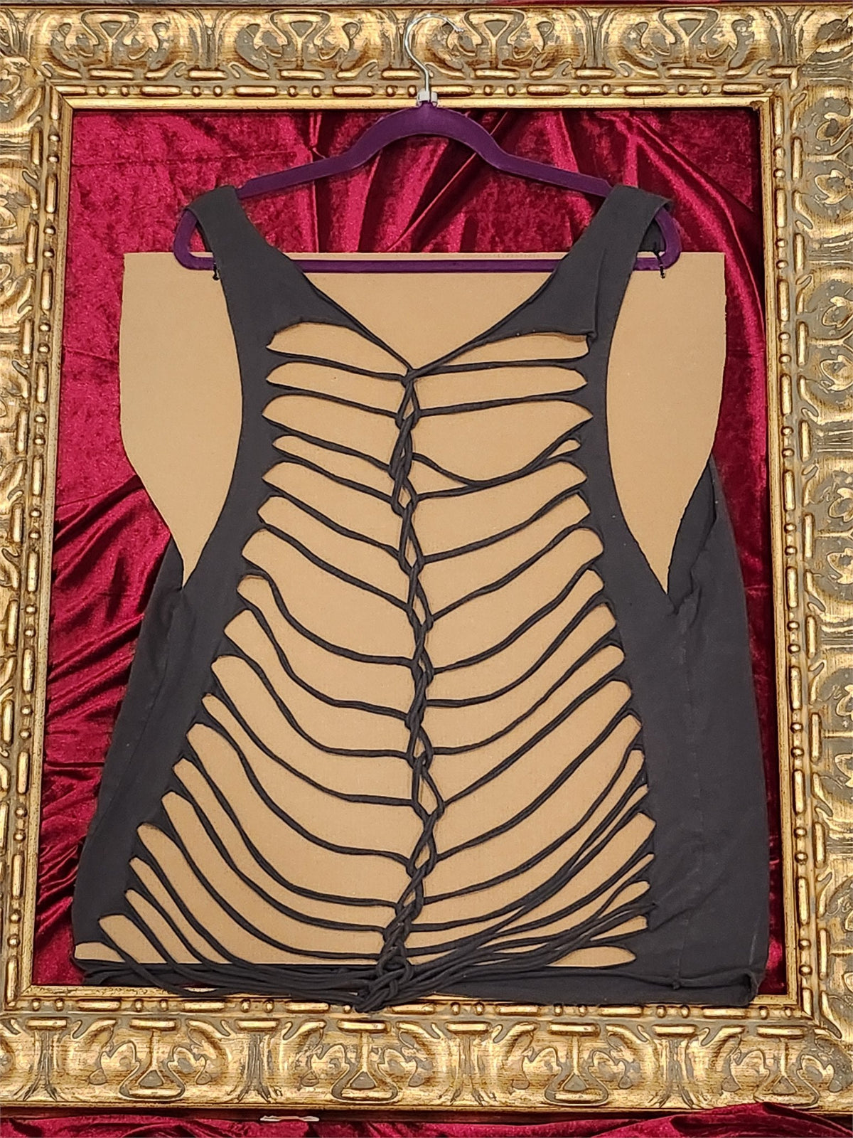 One-of-a-Kind Hodor Reworked Tank – Size L - additional view